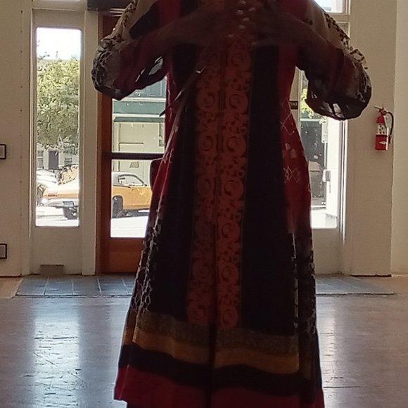 Embroidered Asian Style tunic top - Picture 8 of 8